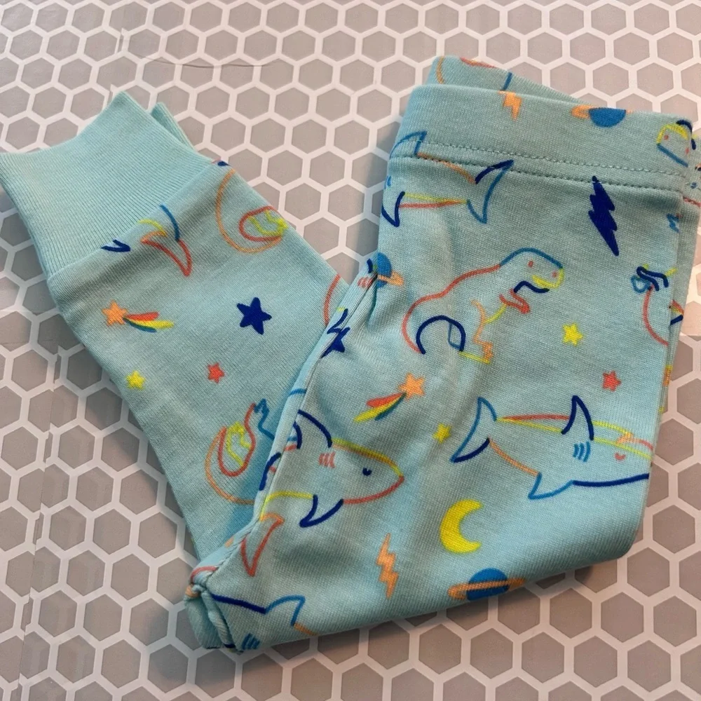 NWT Old Navy Light Blue Shark & Sea Creature Pajama Set Size 6-12M